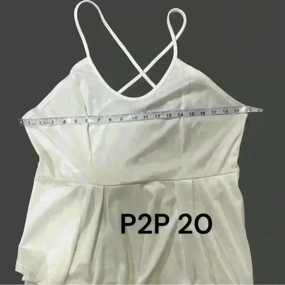 Woman’s White Jumpsuit Sleeveless One Piece Plus Size XXL - Picture 2 of 5